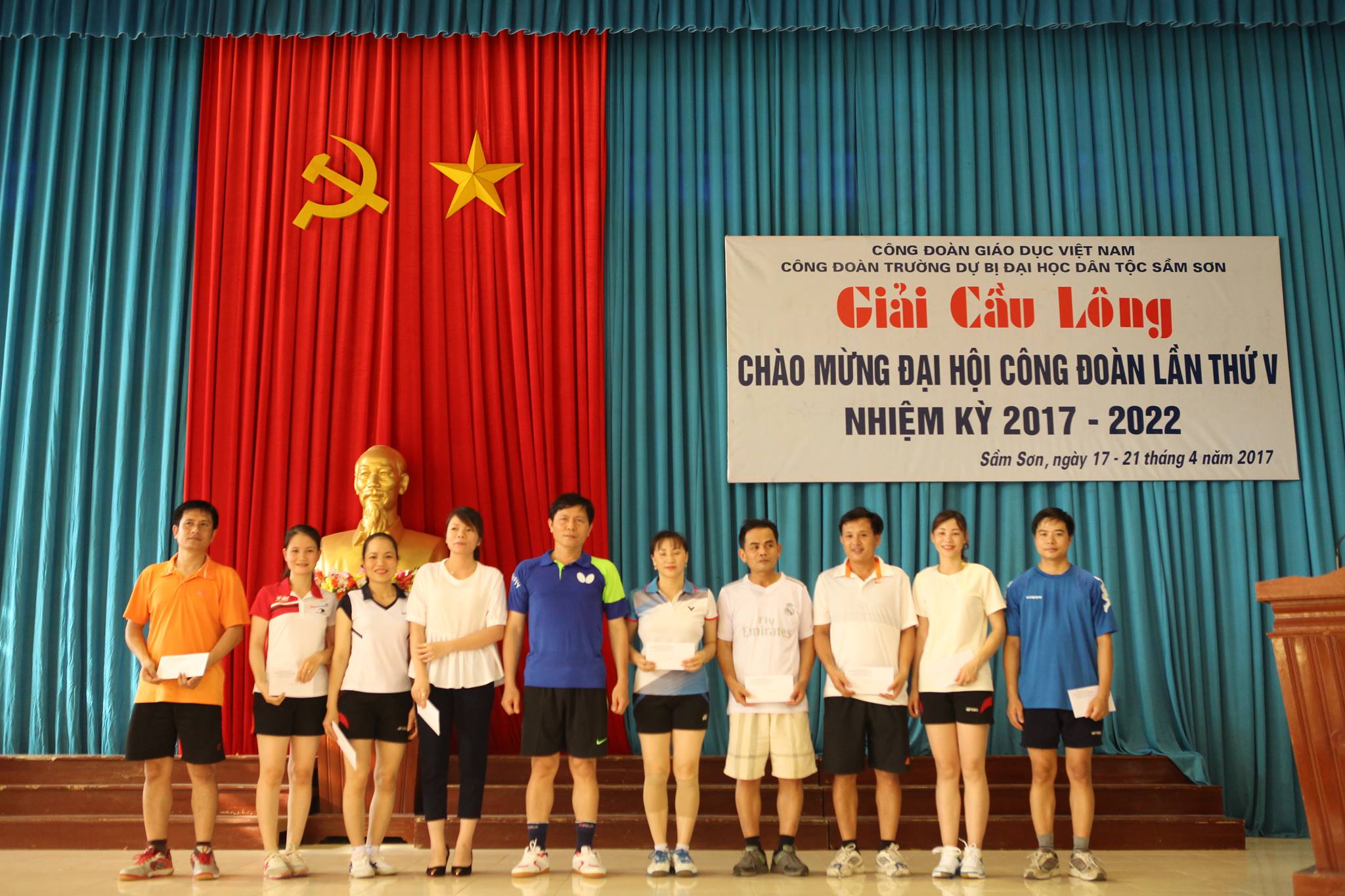 GIẢI CẦU LÔNG CHÀO MỪNG ĐẠI HỘI CÔNG ĐOÀN