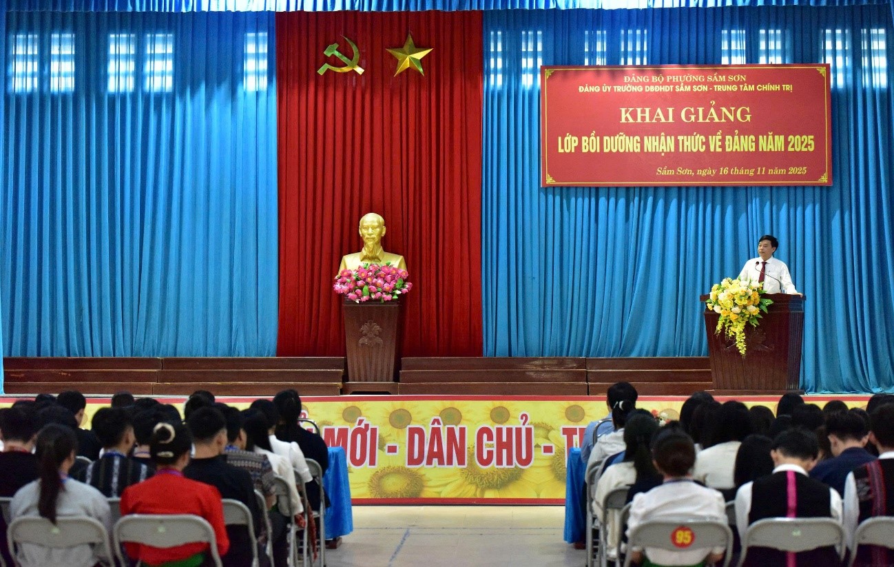 ĐẢNG UỶ TRƯỜNG DBĐH DÂN TỘC SẦM SƠN KHAI GIẢNG  LỚP BỒI DƯỠNG NHẬN THỨC VỀ ĐẢNG NĂM 2025